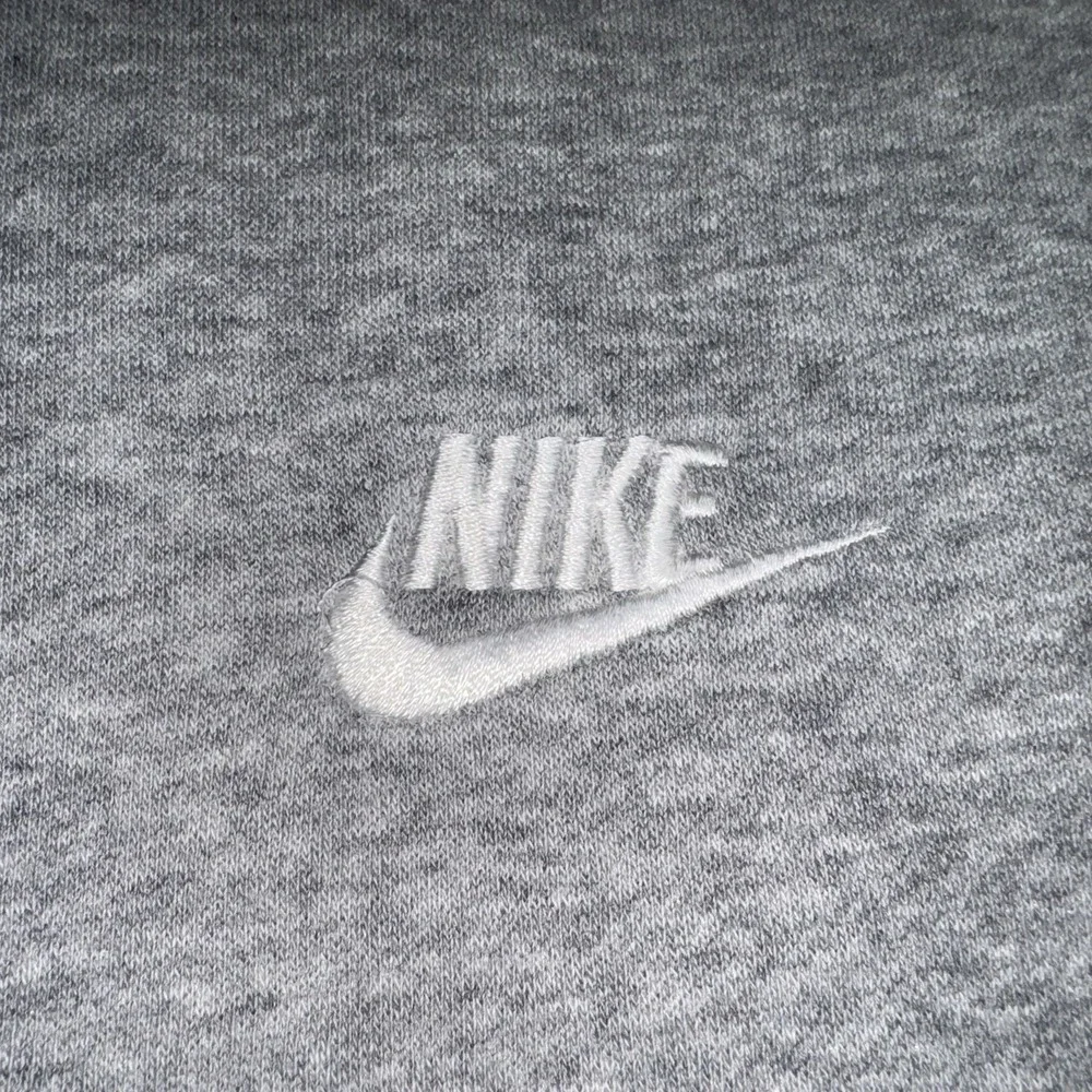 Nike Sportswear Club Fleece Hoodie Mens S Grey Embroidered Logo Full-Zip Jacket